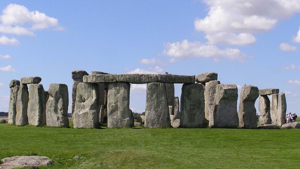 Dünya Mirasları Gezilecek En İyi 10 Yer Stonehenge İngiltere'nin Esrarengiz Taş Dairesi