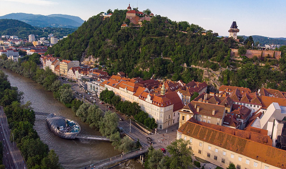 Keşfedilmemiş Şehirler Popüler Turistik Yerlerden Farklı Alternatifler Graz, Avusturya