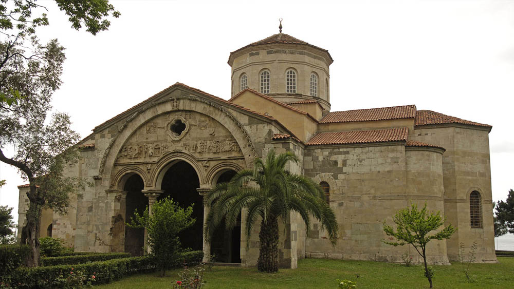 Ayasofya Müzesi Karadeniz'in Önemli Turistik Yerleri