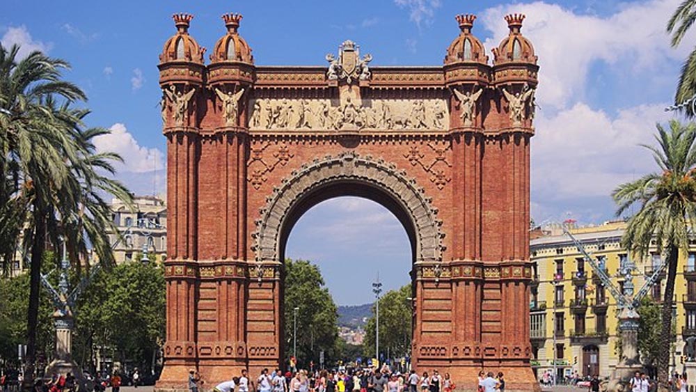 Barcelona Gezi Rehberi Gezilecek En Güzel Yerler Listesi 26 Arc de Triomf