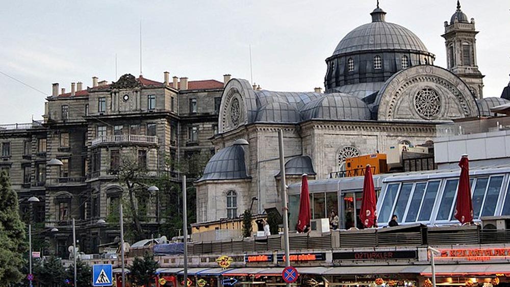 İstanbul Seyahati Rehberi Mutlaka Görmeniz Gereken 30 Yer 12 Beyoğlu