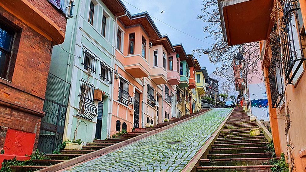 İstanbul Seyahati Rehberi Mutlaka Görmeniz Gereken 30 Yer 29 Balat Mahallesi