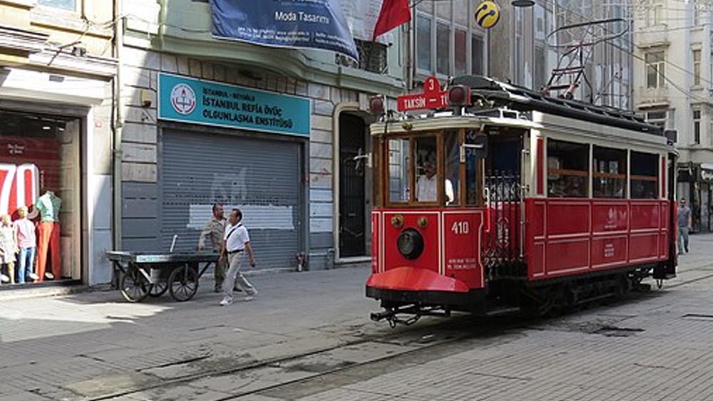İstanbul Seyahati Rehberi Mutlaka Görmeniz Gereken 30 Yer 9 İstiklal Caddesi
