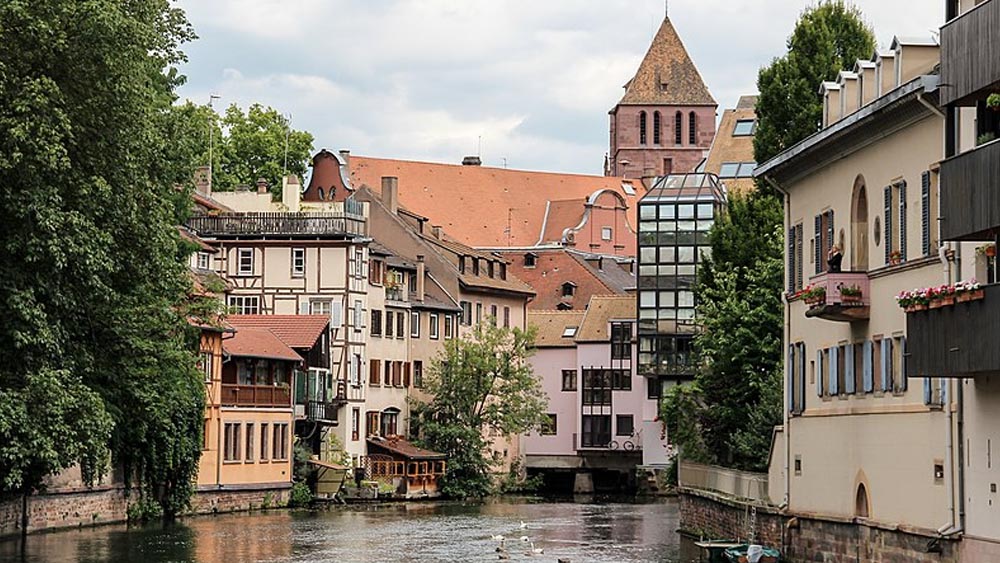 Strasbourg Seyahati Rehberi Mutlaka Görmeniz Gereken 30 Yer 2 La Petite France Kanallar, Renkli Evler ve Romantik Atmosferin Hakim Olduğu Bölge