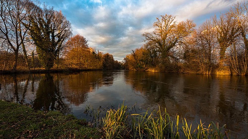 Strasbourg Seyahati Rehberi Mutlaka Görmeniz Gereken 30 Yer 21 L'Ill Nehri Nehir Kenarında Yürüyüş ve Piknik İçin Güzel Bir Alan