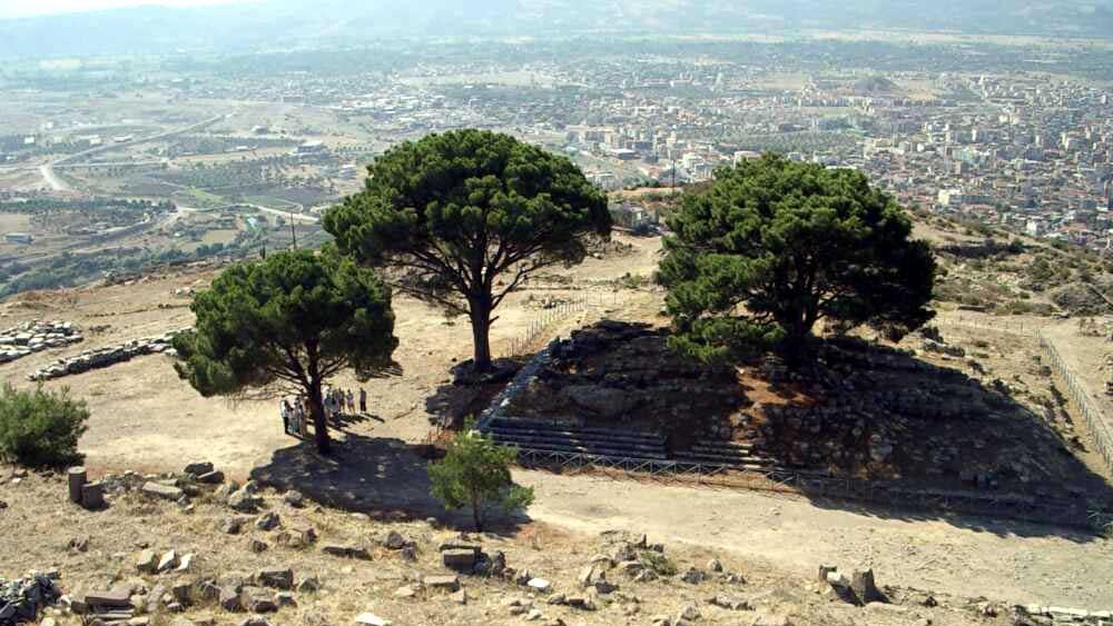 Çanakkale Gezi Rehberi Gezilecek Yer Listesi 10 Zeus Altarı