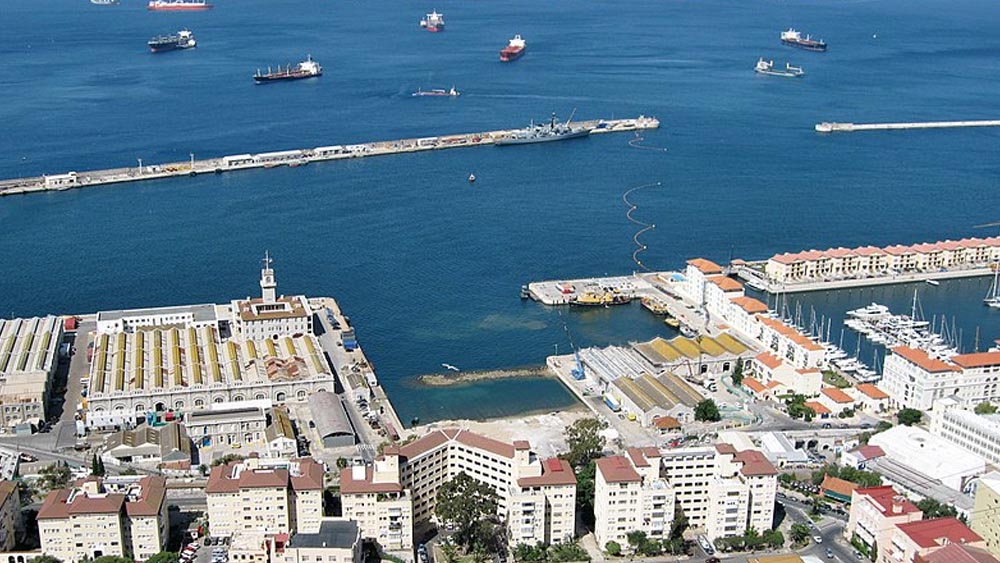 Cebelitarık Gezi Rehberi Gezilecek Yerler Listesi 12 Cebelitarık Limanı