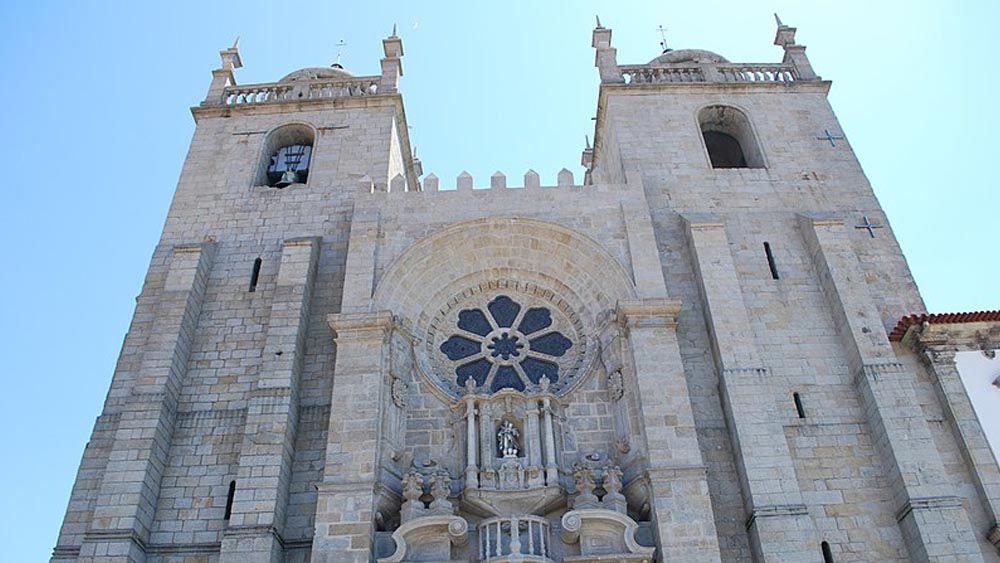 Porto Gezi Rehberi Gezilecek Yerler Listesi 4 Porto Katedrali (Sé)