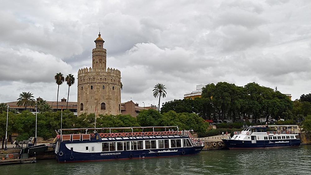 Sevilla Gezi Rehberi Gezilecek Yerler Listesi 15 Torre del Oro
